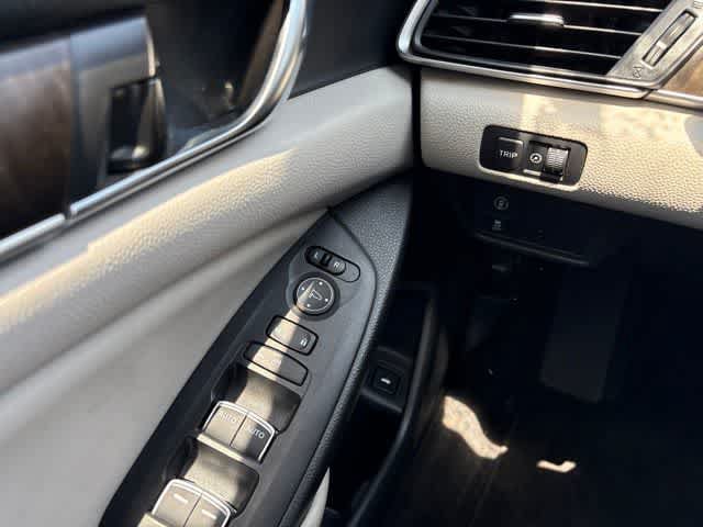 Used 2018 Honda Accord EX image 23