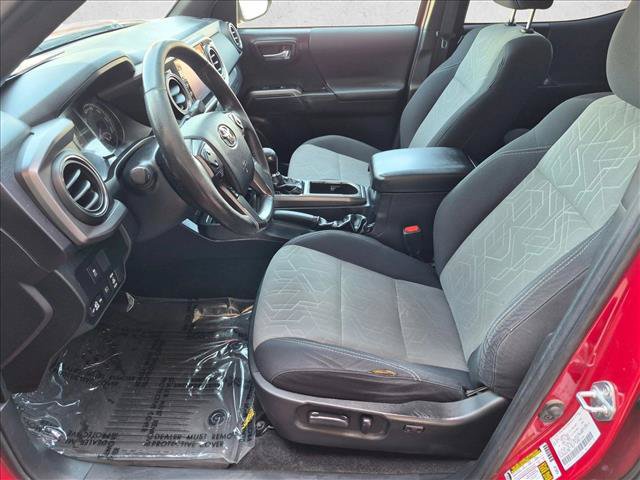Used 2022 Toyota Tacoma TRD Sport w/ Technology Package RWD image 14