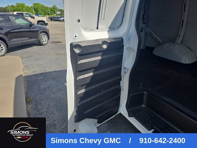Used 2025 GMC Savana 3500 RWD image 35