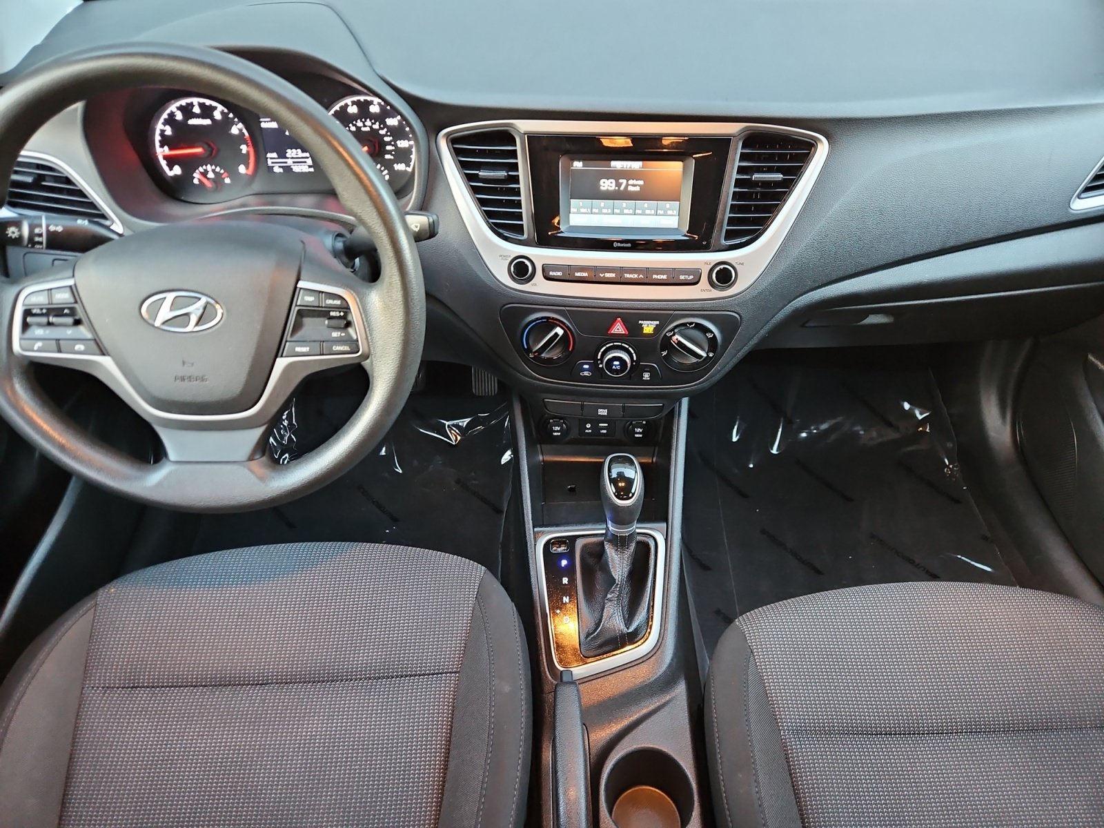 Used 2021 Hyundai Accent SE FWD image 11