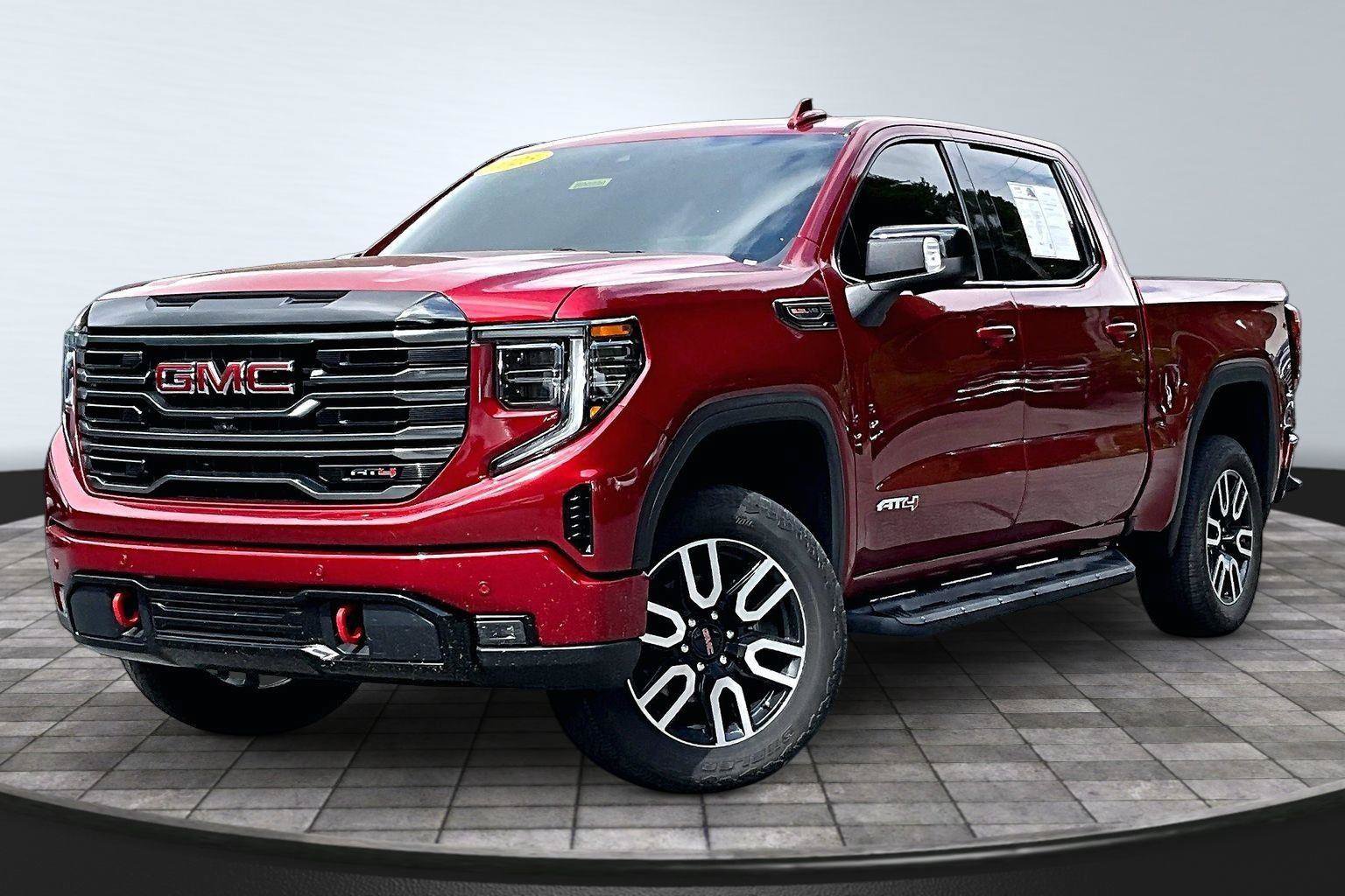 Used 2025 GMC Sierra 1500 AT4 w/ AT4 Premium Package AWD/4WD image 12