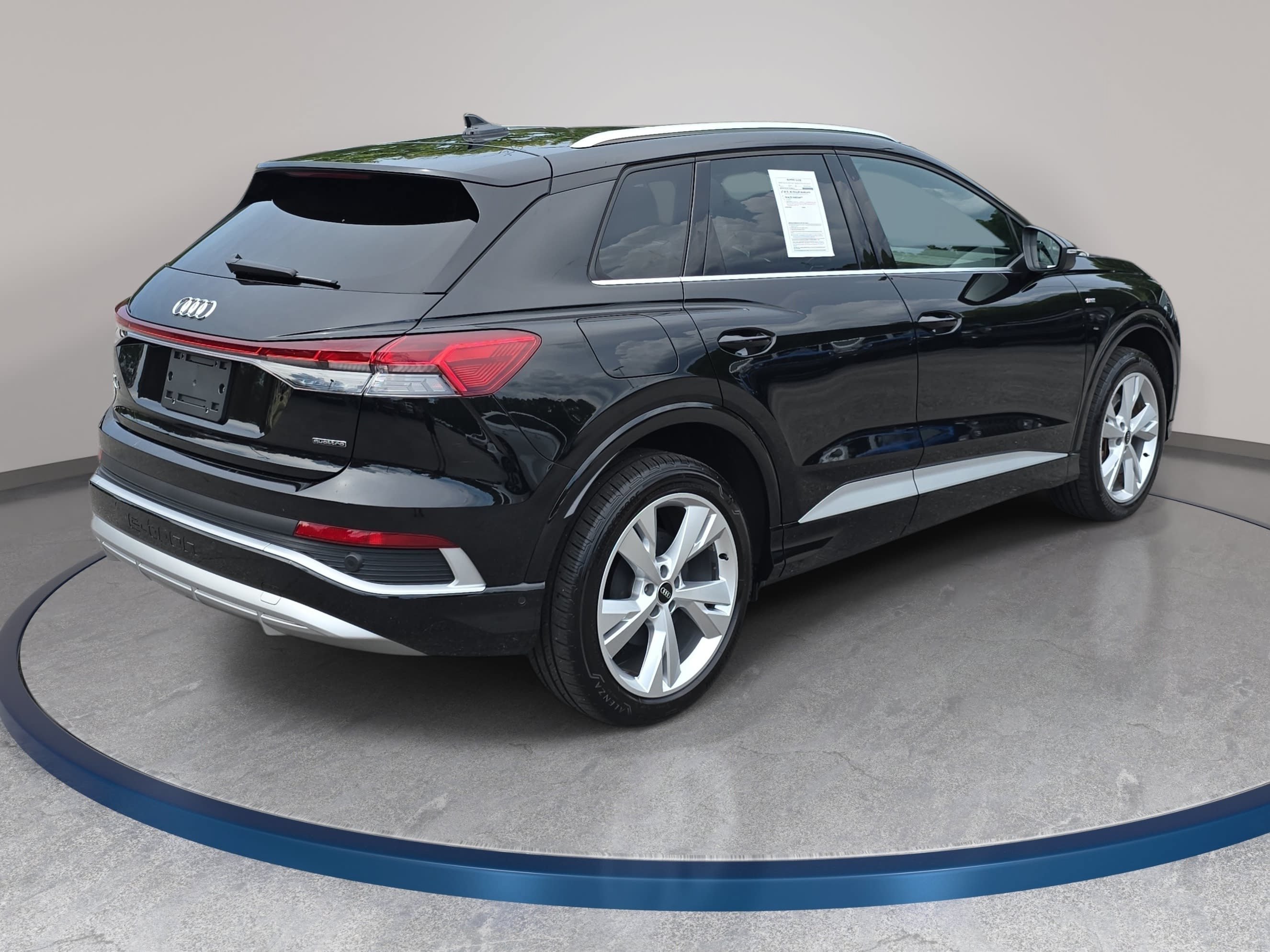 Used 2023 Audi Q4 e-tron Prestige w/ 20" Wheel Package AWD/4WD image 5