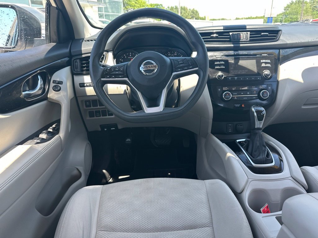 Used 2018 Nissan Rogue Sport SV AWD/4WD image 20