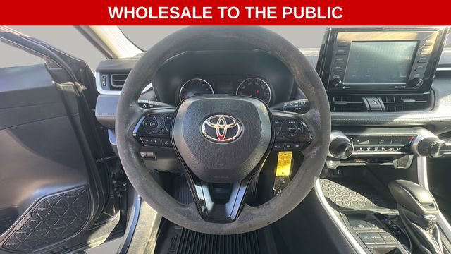 Used 2020 Toyota RAV4 LE image 15