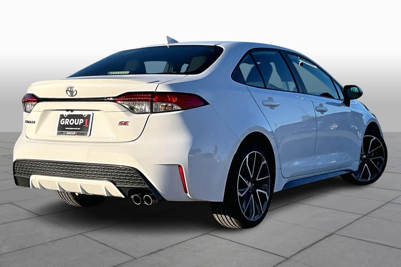 Used 2022 Toyota Corolla SE image 13