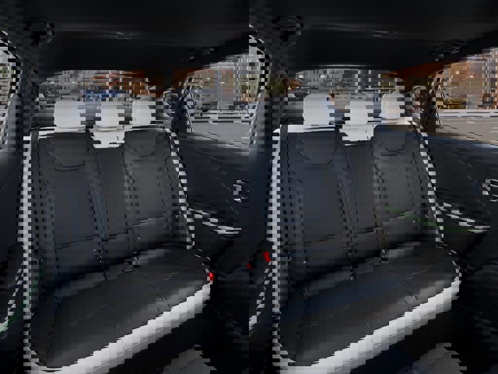 New 2025 Kia K4 GT-Line Turbo image 16