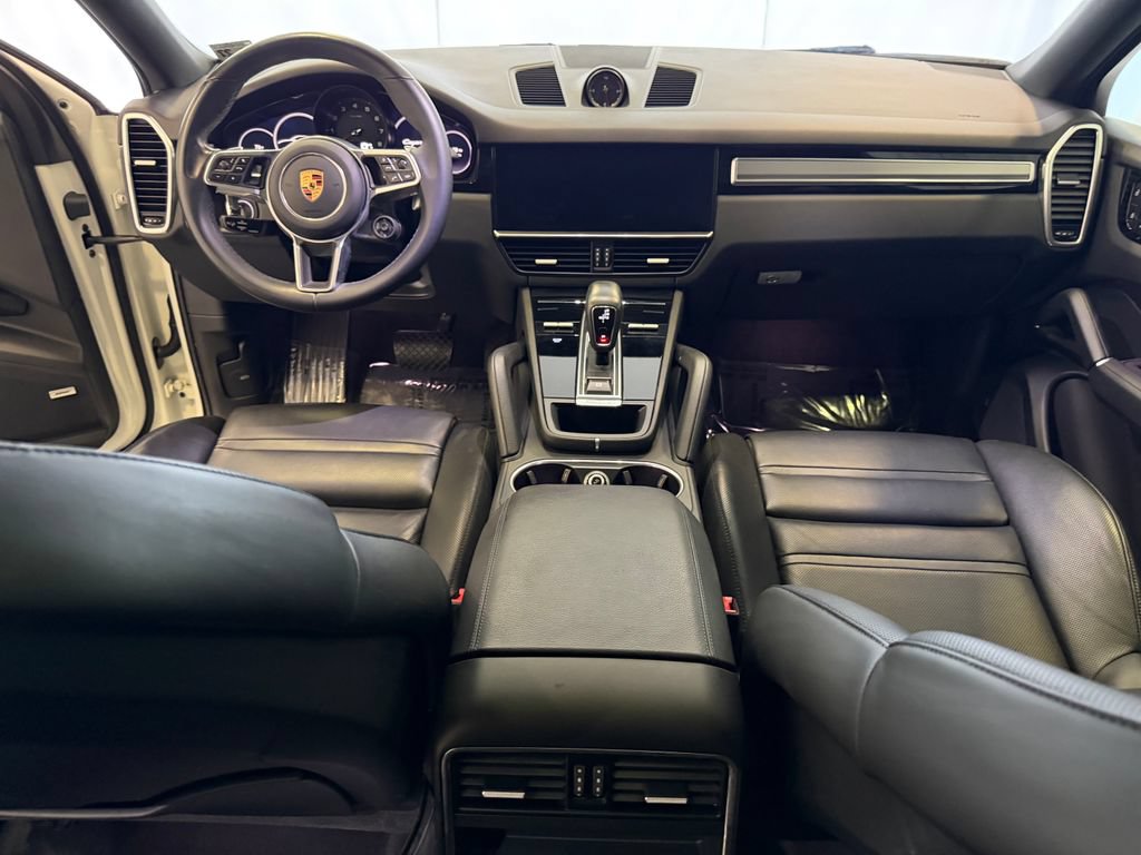 Certified 2022 Porsche Cayenne Platinum Edition AWD/4WD image 17