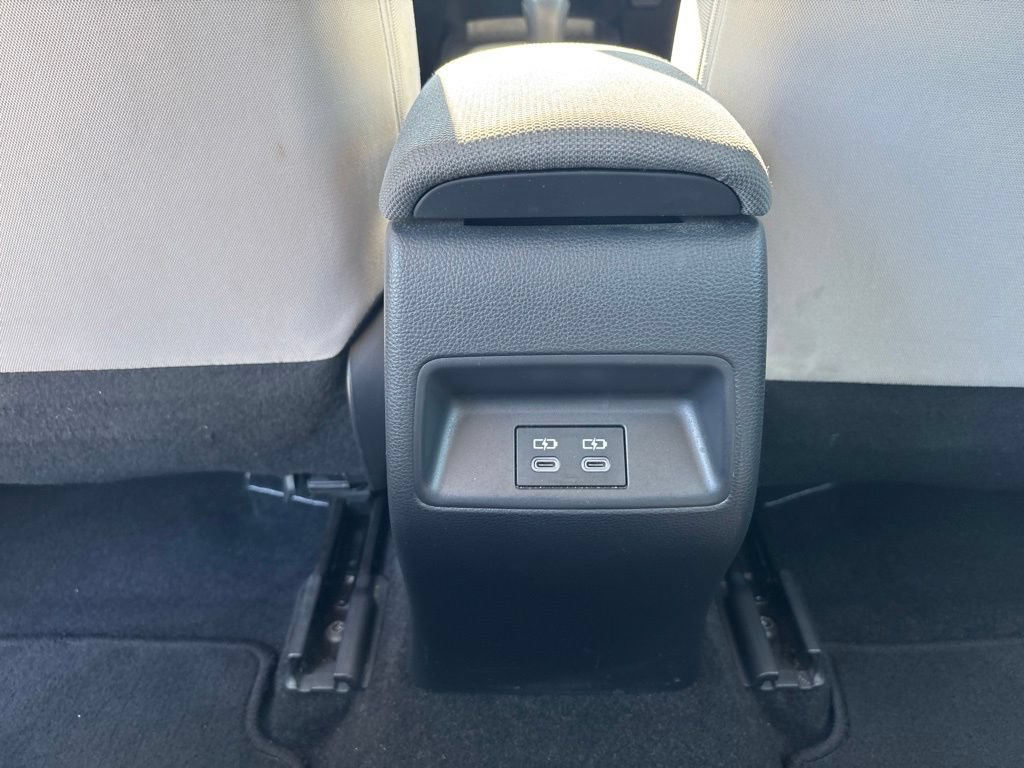 Used 2023 Toyota Corolla LE FWD image 37