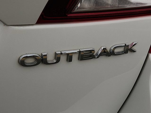 Used 2019 Subaru Outback 2.5i Limited w/ Protection Package #1 AWD/4WD image 9