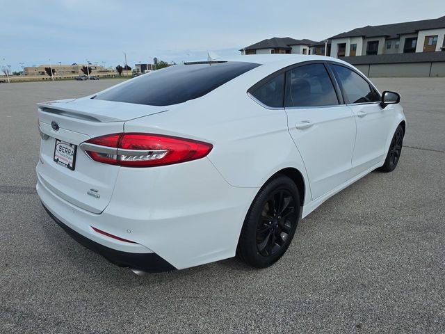 Used 2020 Ford Fusion SE FWD image 13