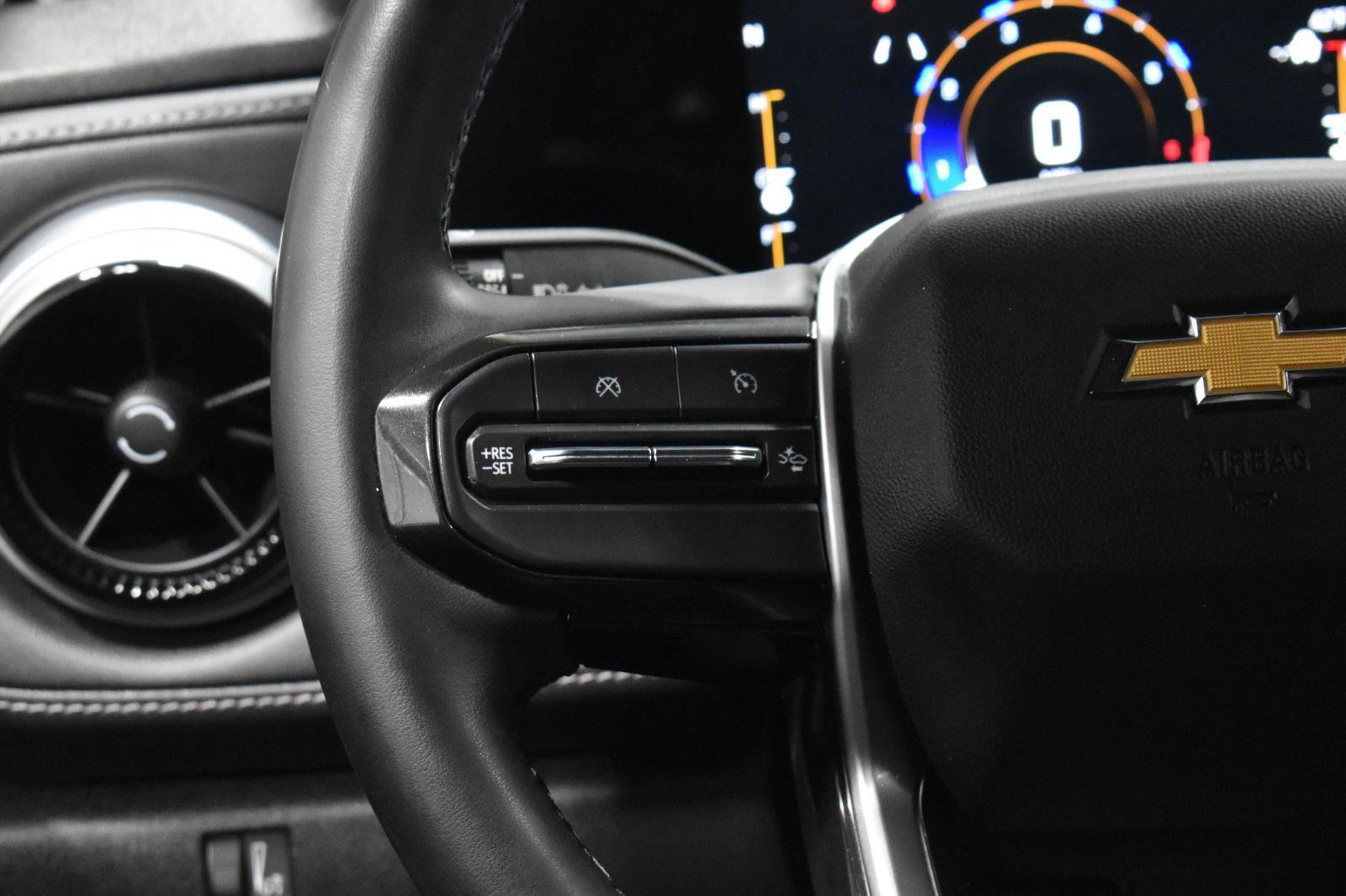 Used 2023 Chevrolet Colorado LT w/ LT Convenience Package II image 10