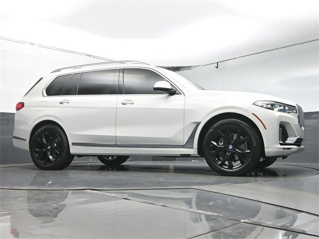Used 2021 BMW X7 xDrive40i image 33