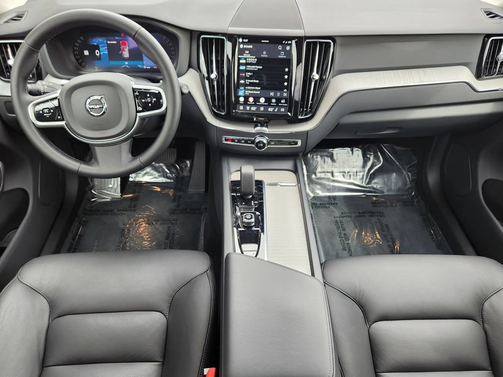 Used 2025 Volvo XC60 B5 Plus w/ Climate Package AWD/4WD image 16
