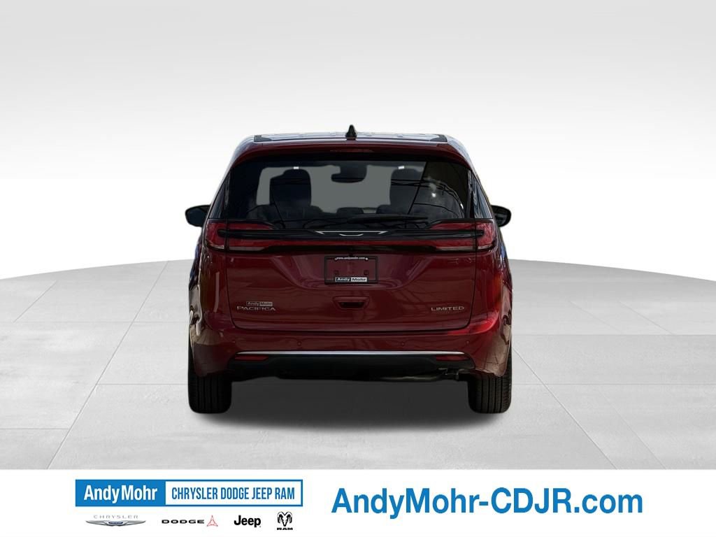 New 2027 Chrysler Pacifica Limited FWD image 6