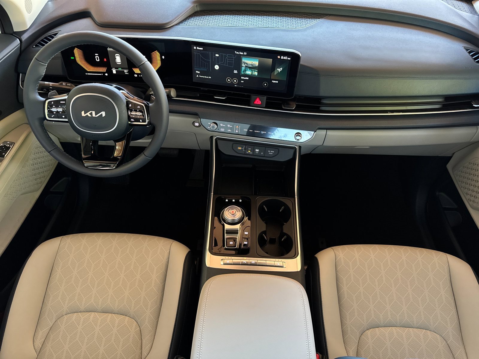 New 2026 Kia Carnival EX image 13