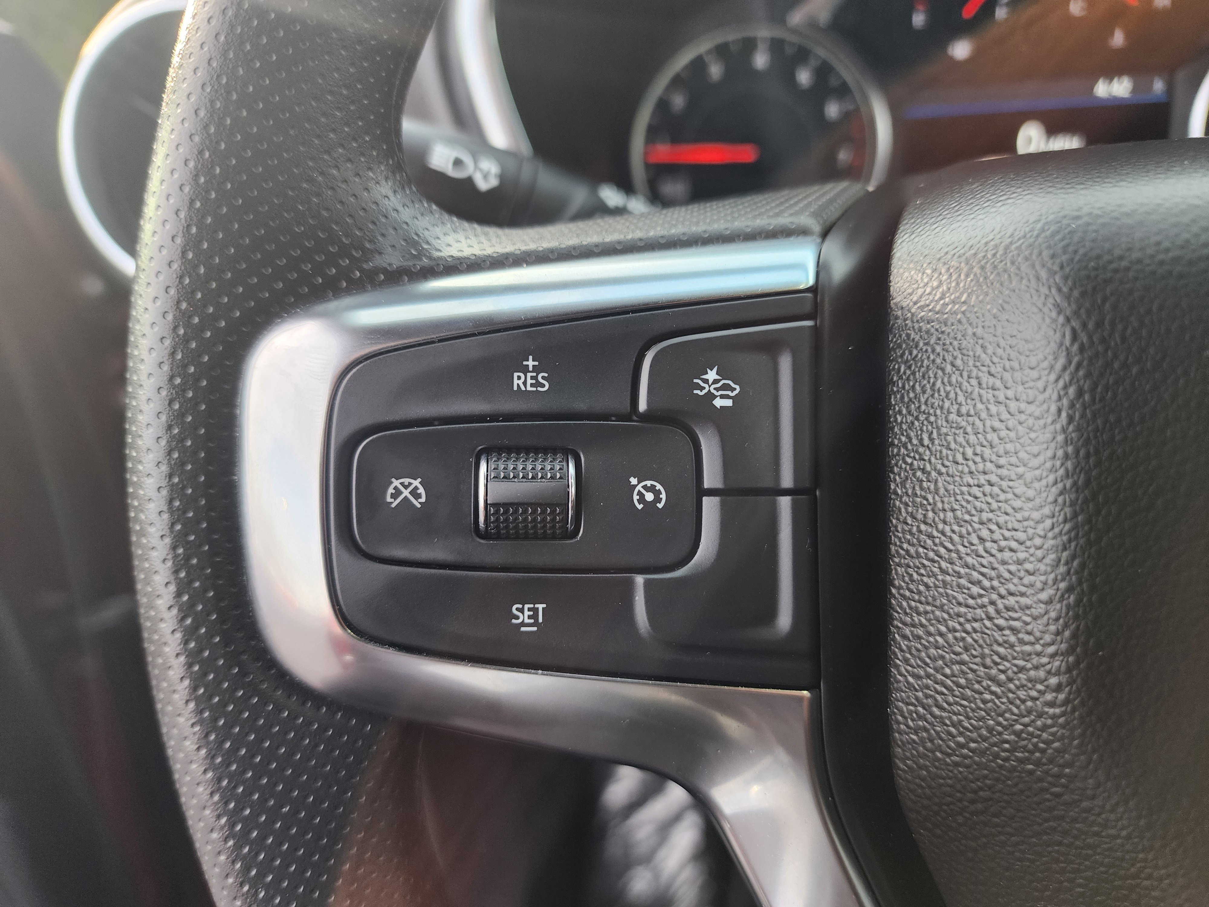 Used 2025 Chevrolet Blazer LT image 28