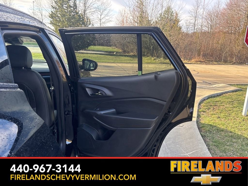 New 2026 Chevrolet Trax RS w/ Driver Confidence Package image 32