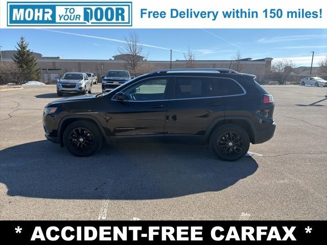 Used 2019 Jeep Cherokee Latitude Plus w/ Comfort/Convenience Group image 2
