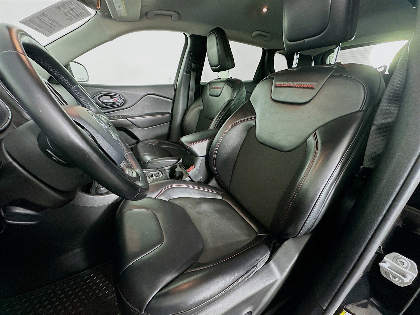 Used 2020 Jeep Cherokee Trailhawk w/ Cold Weather Group image 20