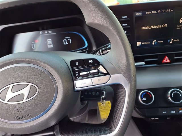 Used 2023 Chrysler 300 S image 17