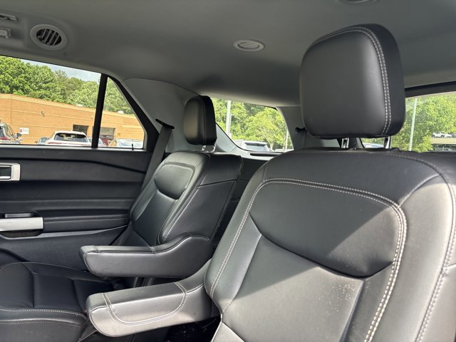 Used 2024 Ford Explorer XLT w/ Equipment Group 202A RWD image 20