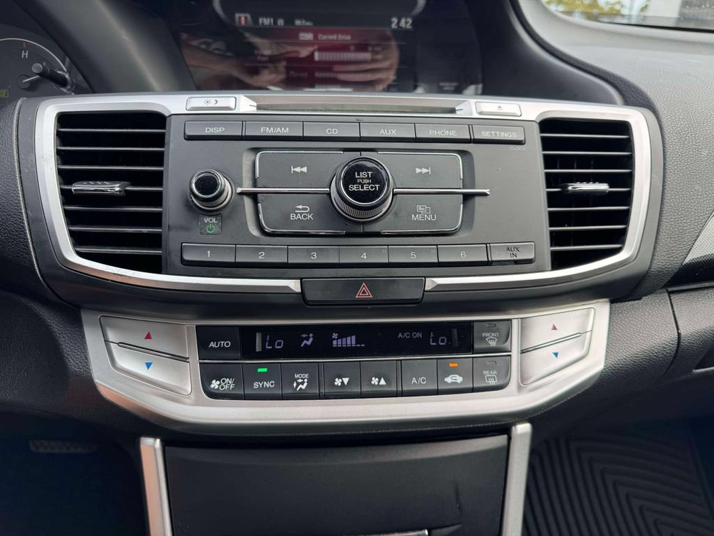 Used 2014 Honda Accord Sport image 31