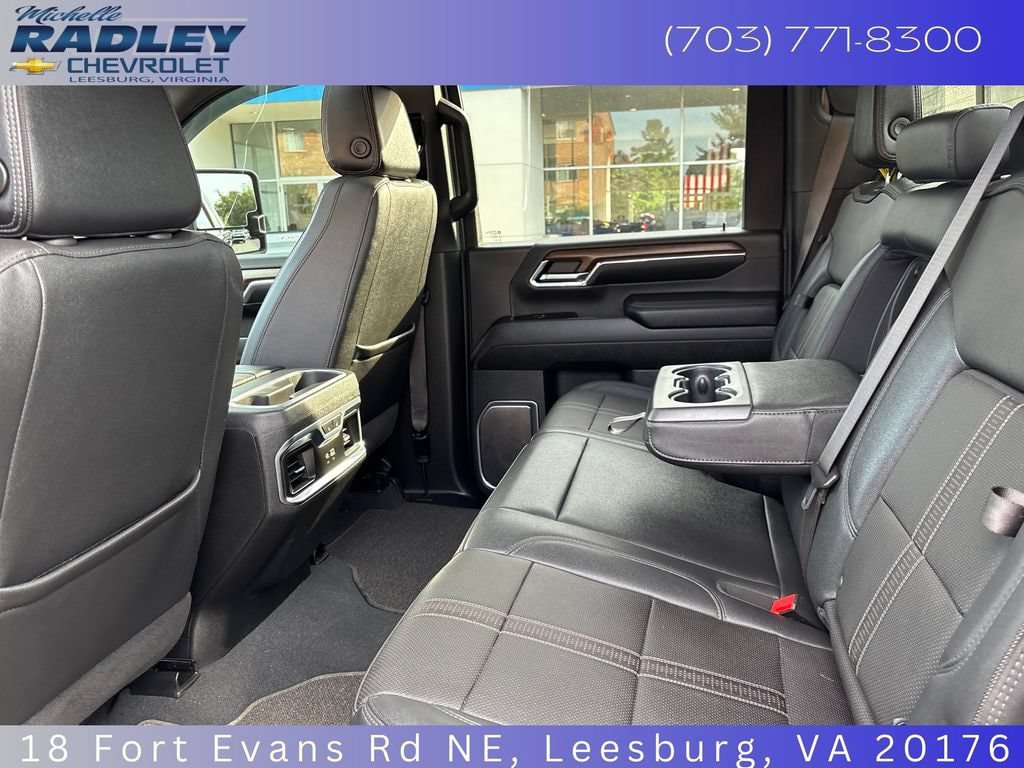 Used 2024 Chevrolet Silverado 3500 High Country w/ Midnight Edition AWD/4WD image 26