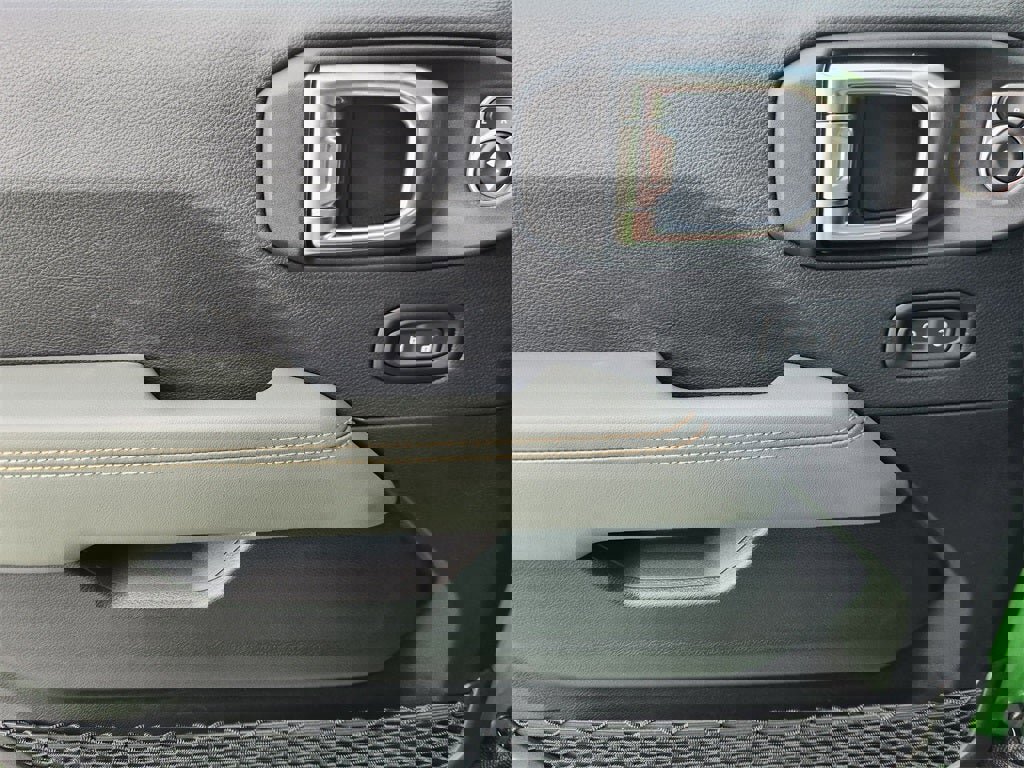 New 2025 Jeep Gladiator Mojave image 16