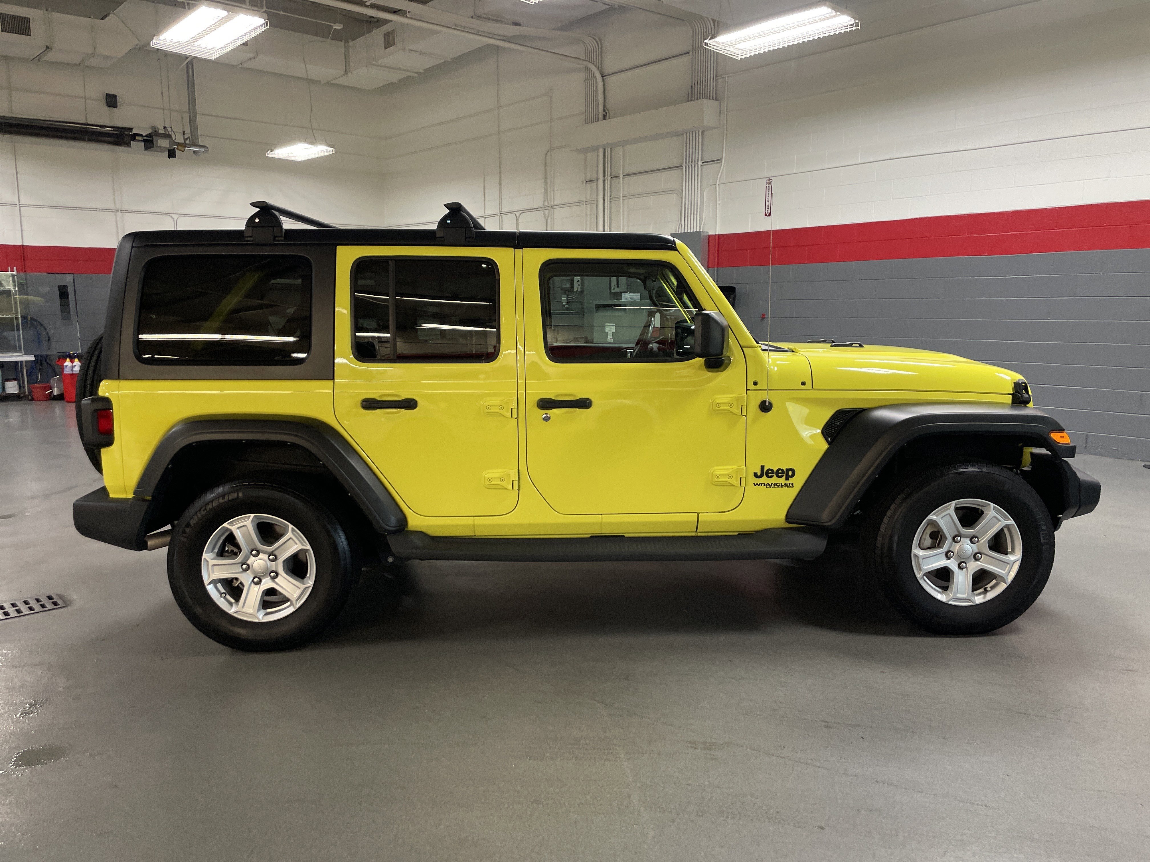 Used 2022 Jeep Wrangler Unlimited Sport image 11