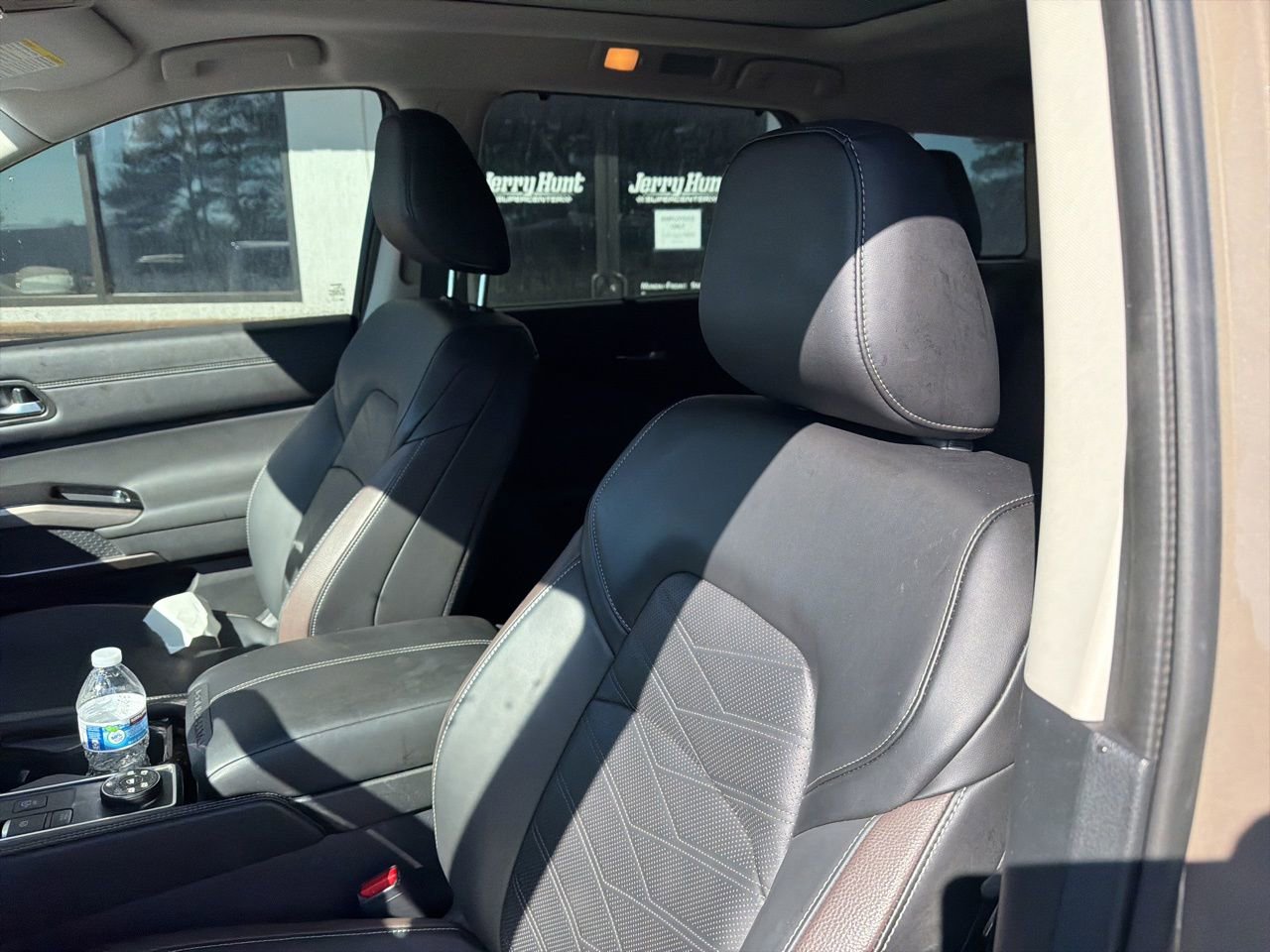 Used 2024 Nissan Pathfinder Platinum w/ Cargo Package image 3