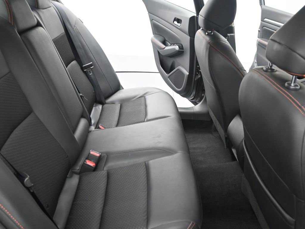 Used 2024 Nissan Altima 2.5 SR image 14