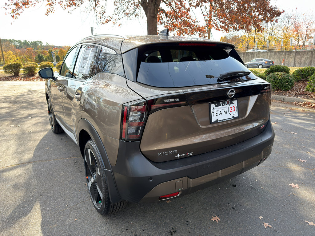 New 2026 Nissan Kicks SR w/ SR Premium Package image 5