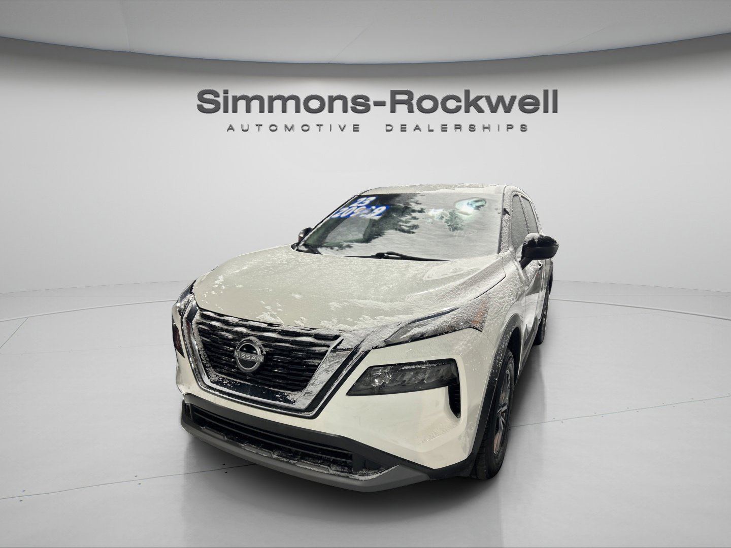 Used 2023 Nissan Rogue S image 3