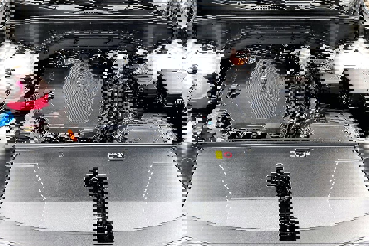 Used 2024 Kia Sorento S image 10