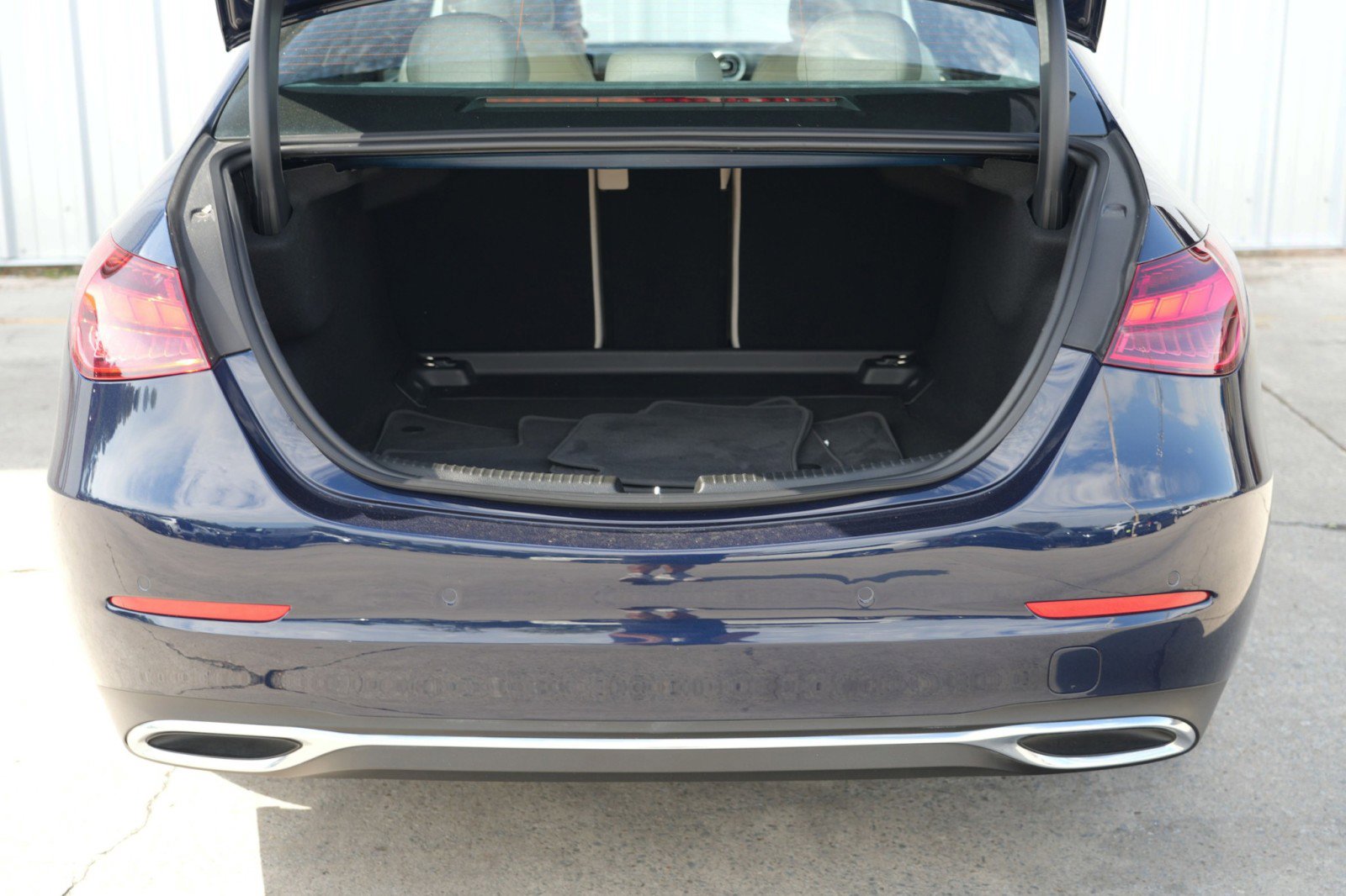 Used 2022 Mercedes-Benz C 300 Sedan w/ Exclusive Trim Package image 9