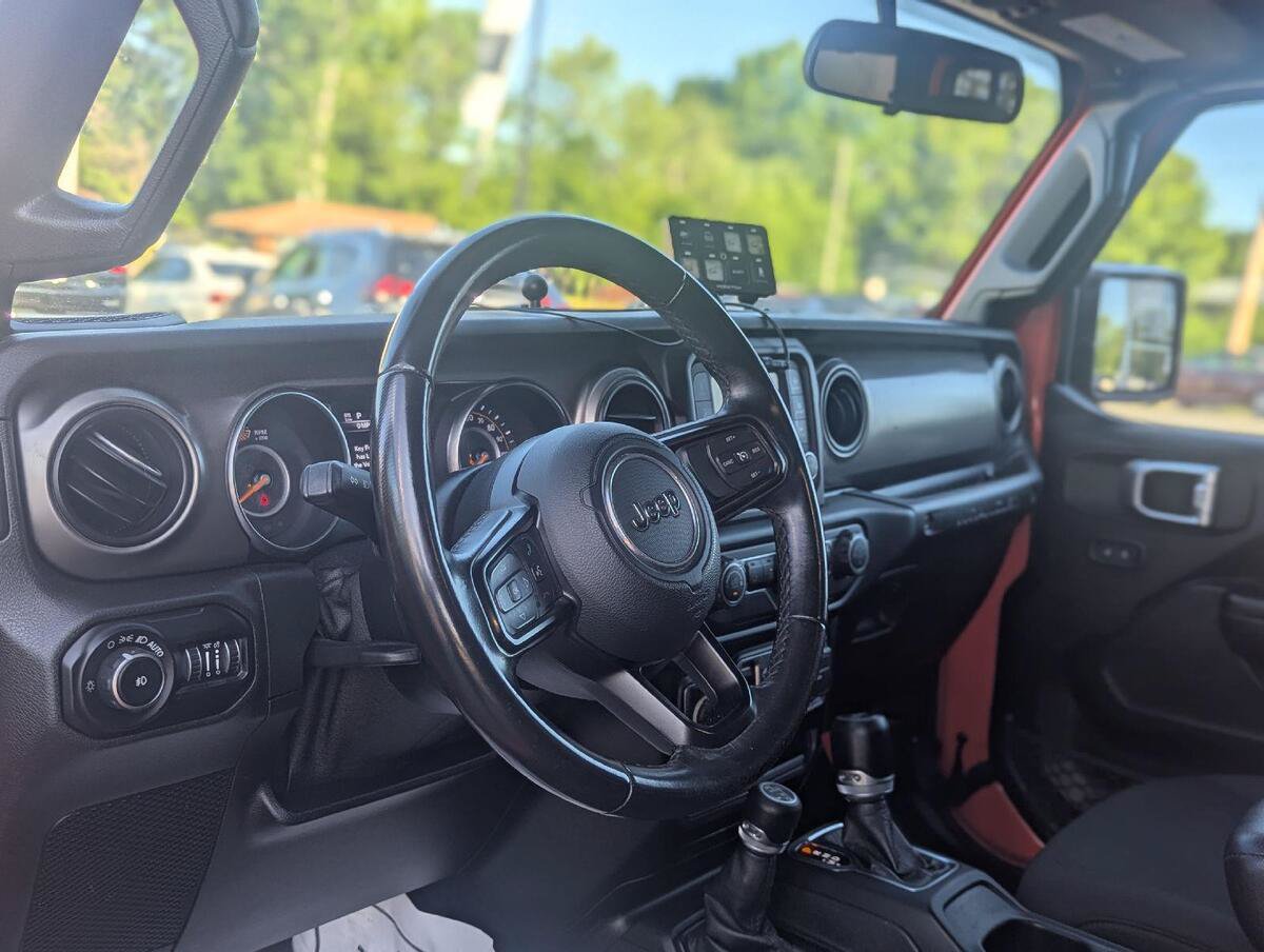 Used 2019 Jeep Wrangler Unlimited Sport S AWD/4WD image 14