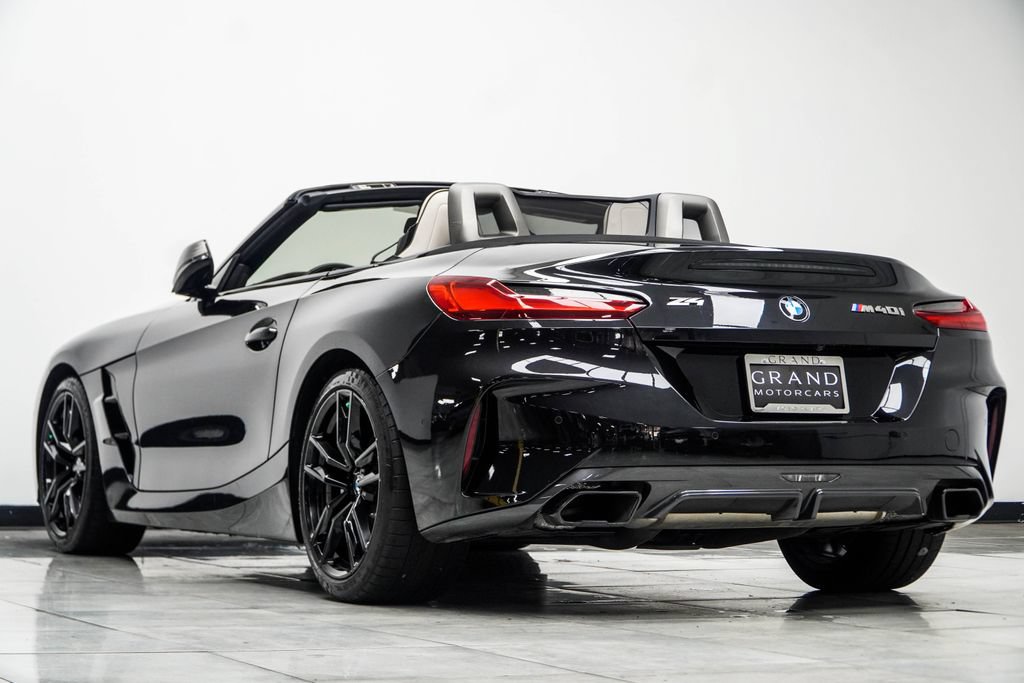 Used 2024 BMW Z4 M40i w/ Premium Package RWD image 16