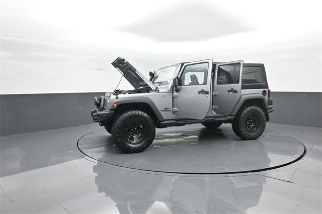 Used 2017 Jeep Wrangler Unlimited Rubicon w/ Connectivity Group image 37