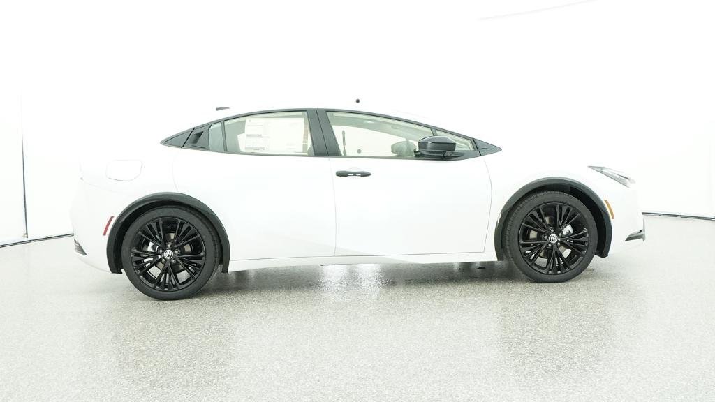 Used 2026 Toyota Prius Plug-In Hybrid FWD image 40