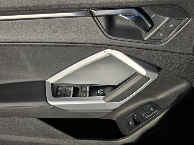 New 2025 Audi Q3 2.0T Premium image 10