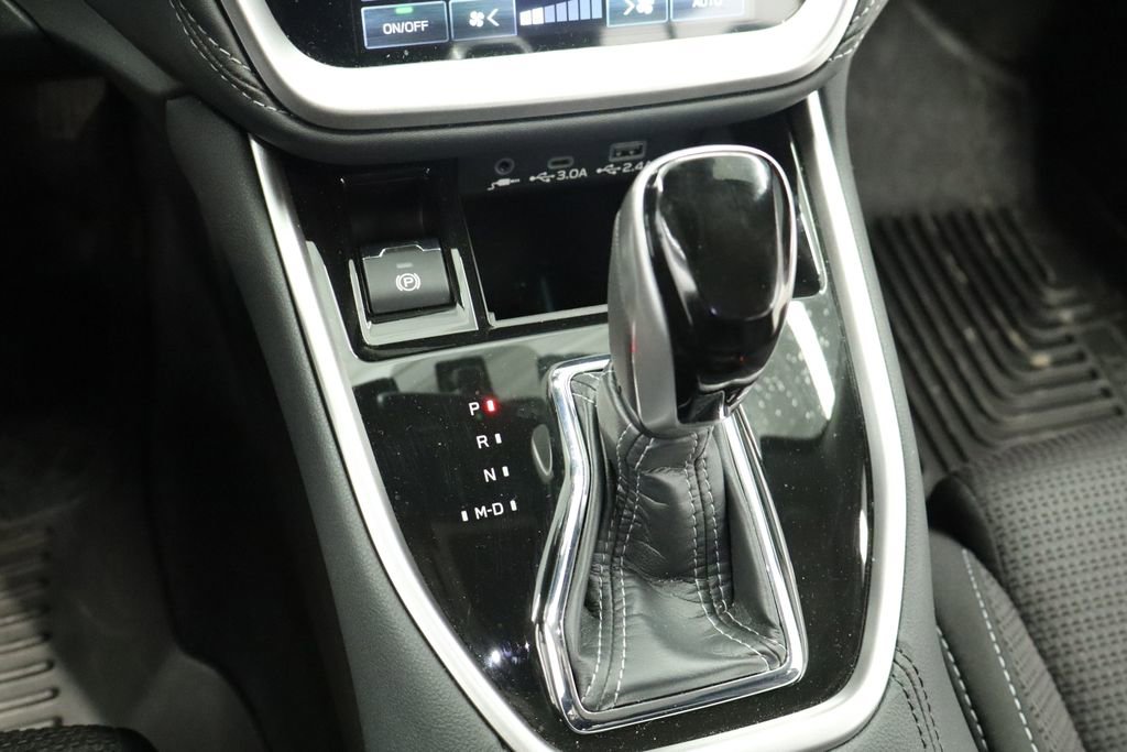 Used 2025 Subaru Outback Premium image 40