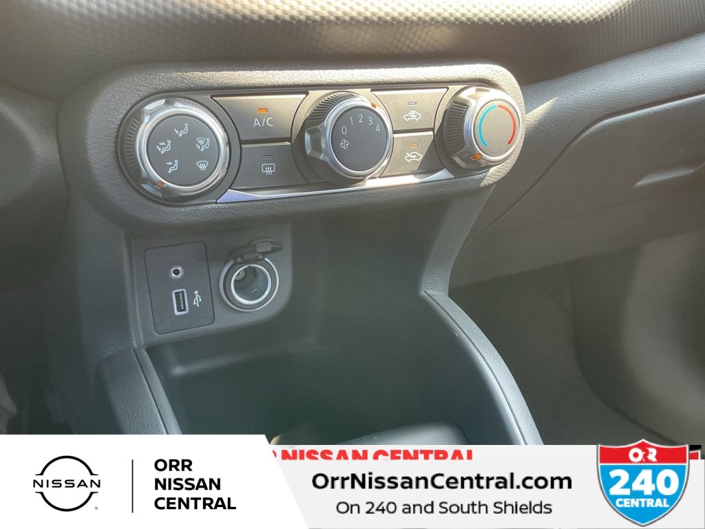 New 2025 Nissan Kicks Play S image 23