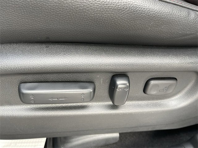 Used 2025 Honda Ridgeline Black Edition image 12