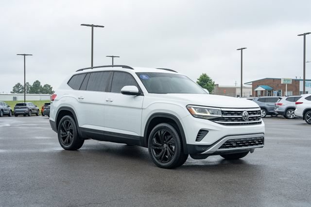 Certified 2022 Volkswagen Atlas SE w/ Black Wheel Package AWD/4WD image 8