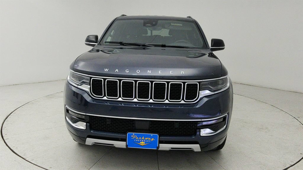 Used 2024 Jeep Wagoneer Series II w/ Flexible Seating Group RWD image 2