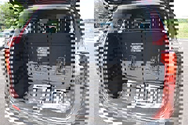 New 2026 Kia Carnival EX image 17