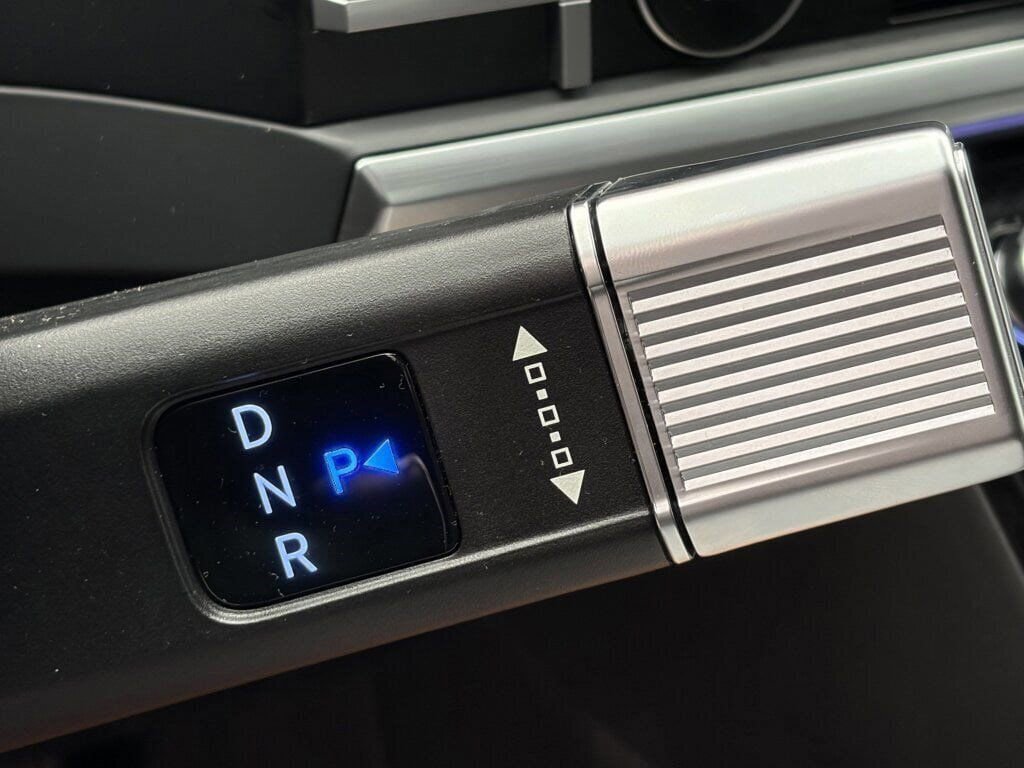 Used 2024 Hyundai Santa Fe Limited image 21