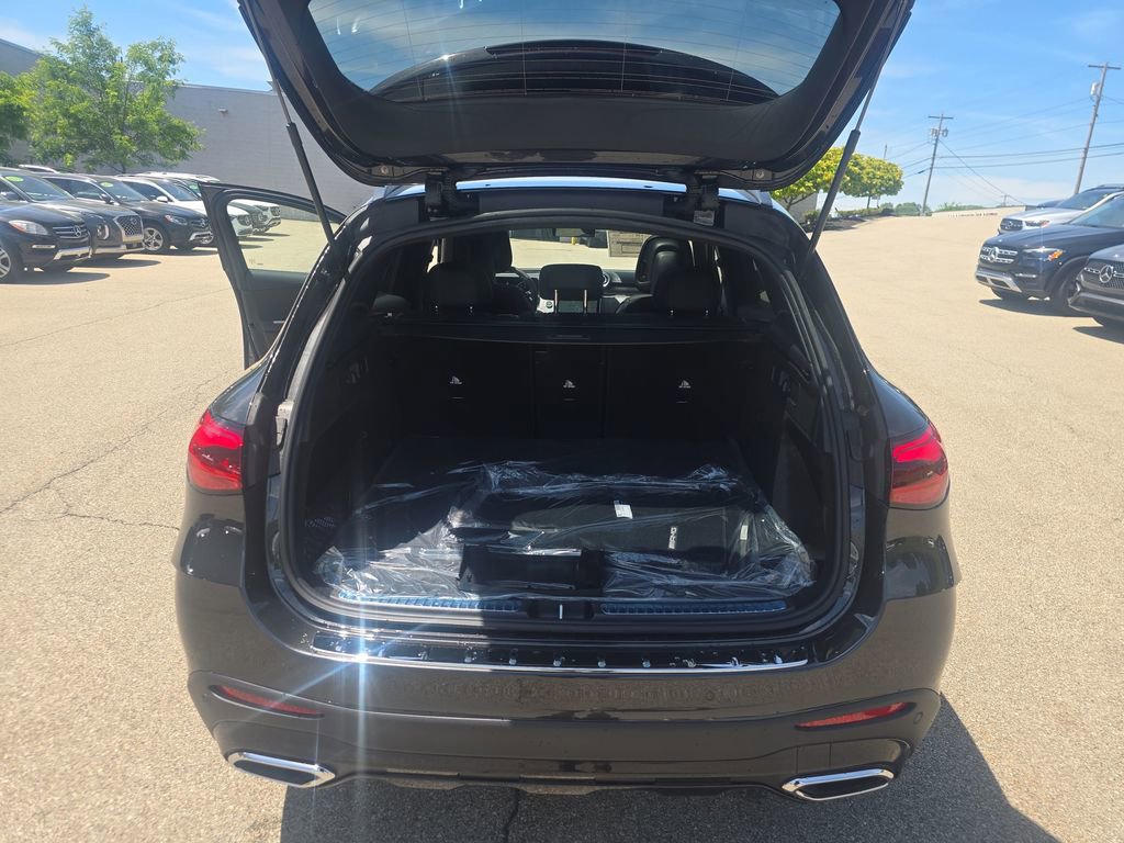 New 2026 Mercedes-Benz GLC 300 4MATIC image 23