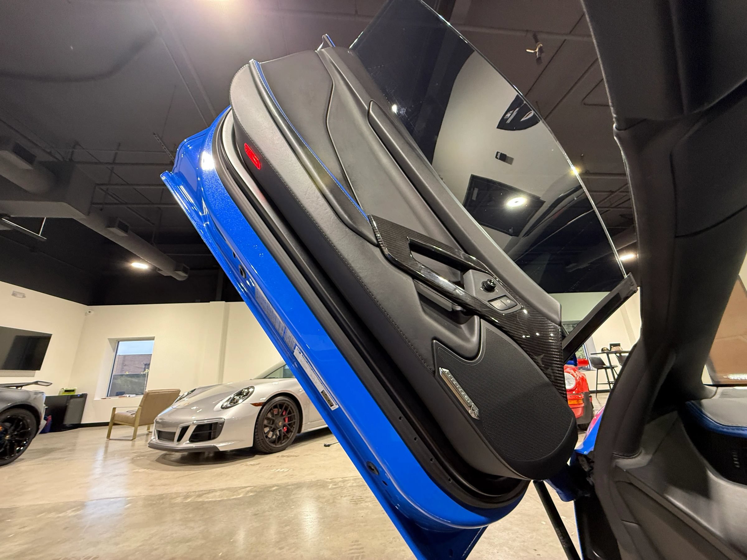 Used 2018 Lamborghini Aventador S AWD/4WD image 91