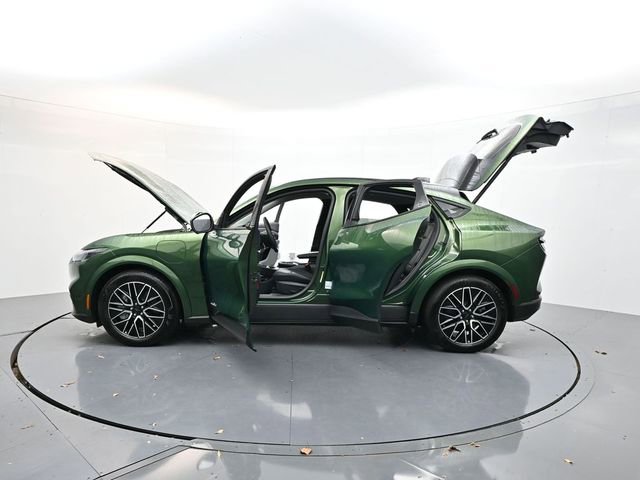 Used 2025 Ford Mustang Mach-E Premium image 37